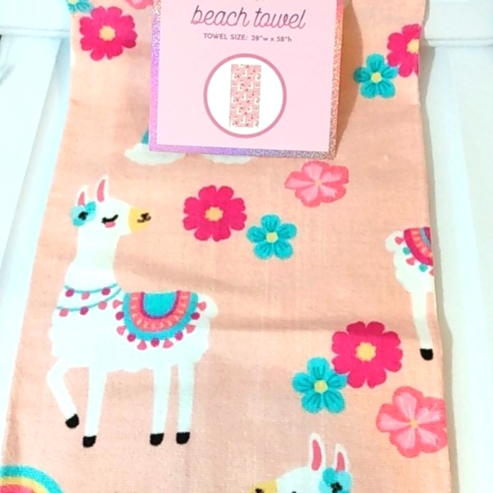 CAPELLI NEW YORK BEACH TOWEL - White Unicorns & Rainbows - SIZE 28W X 58H NWT